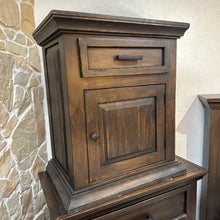 Load image into Gallery viewer, Old West Bedroom Set