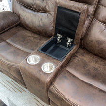 Load image into Gallery viewer, Stetson Loveseat