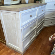 Load image into Gallery viewer, Hailey Bedroom Set