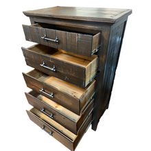 Load image into Gallery viewer, Outlaw Chest