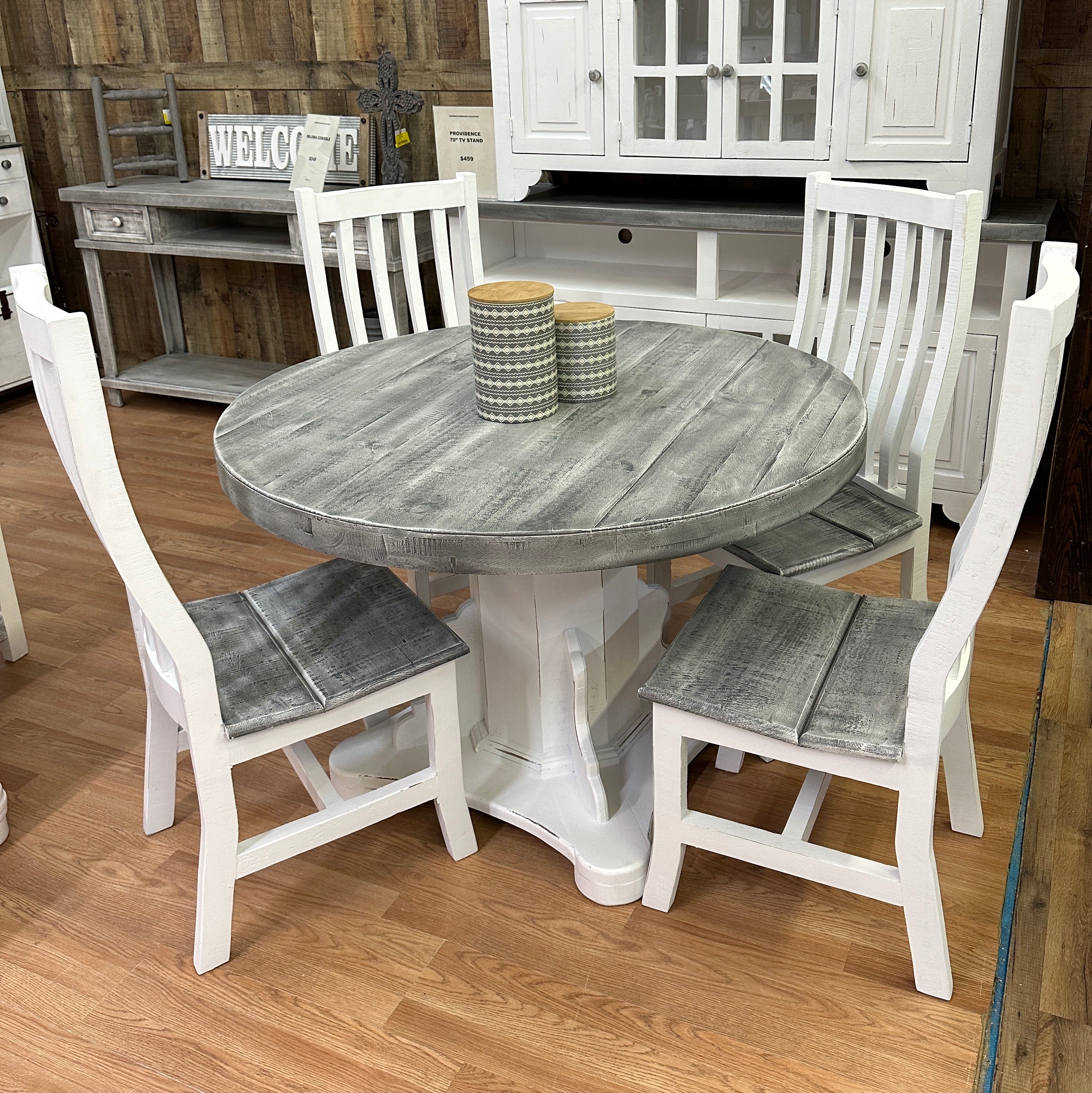 White rustic discount table and chairs