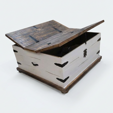 Load image into Gallery viewer, Branson Trunk Coffee Table Set