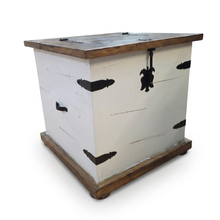 Load image into Gallery viewer, Branson Trunk Coffee Table Set