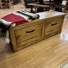 Load image into Gallery viewer, Longhorn Shoebank