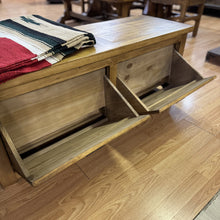 Load image into Gallery viewer, Longhorn Shoebank