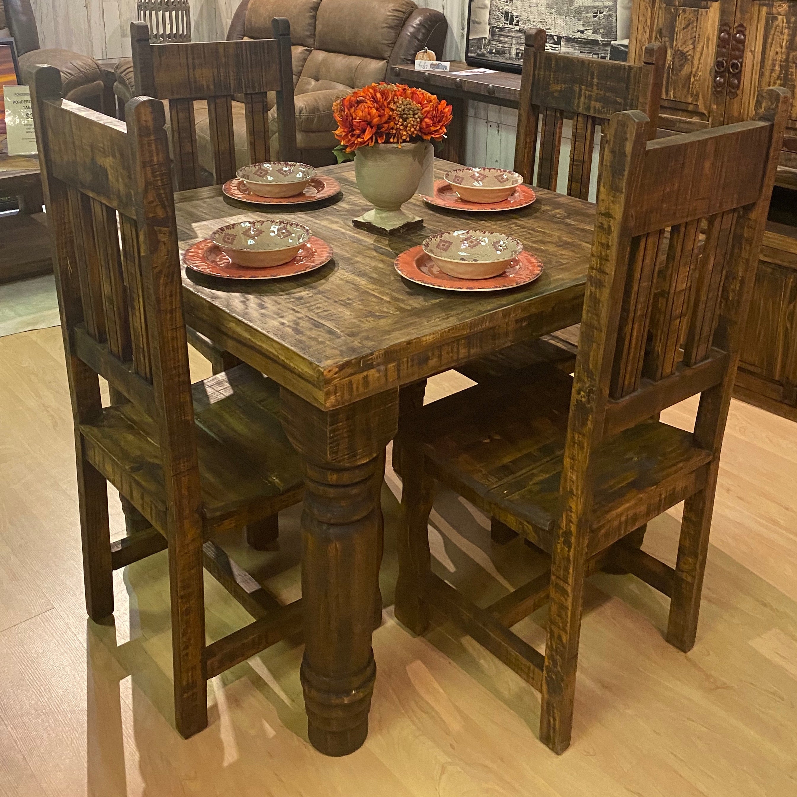 reclaimed wood dining room tables