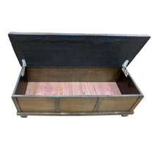 Load image into Gallery viewer, Silver Creek Trunks