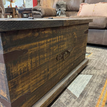 Load image into Gallery viewer, Canyon Trunk Coffee Table Set
