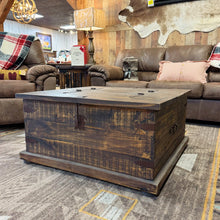 Load image into Gallery viewer, Canyon Trunk Coffee Table Set
