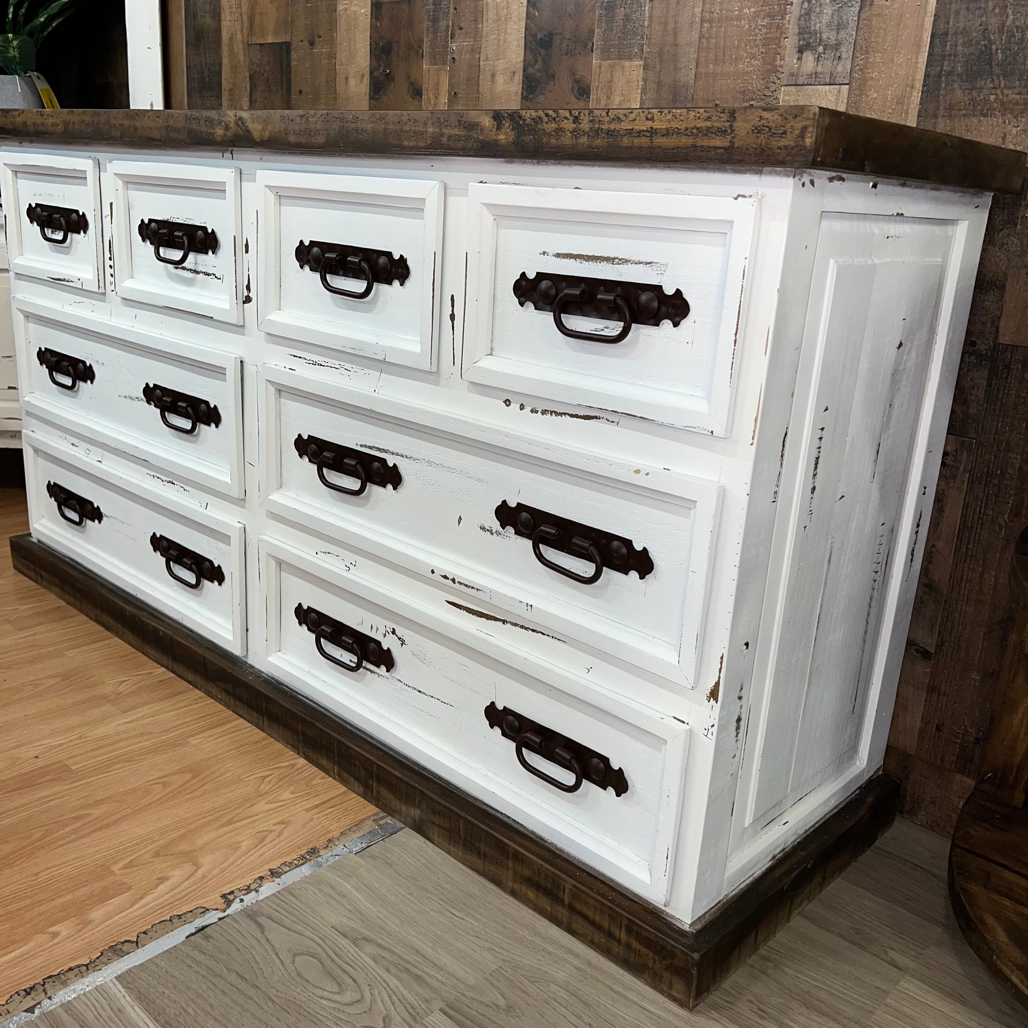 Gatlinburg Medium 8 Drawer Dresser – Rustic Furniture Depot