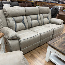 Load image into Gallery viewer, Mendoza Sofa &amp; Recliner (CLOSEOUT)
