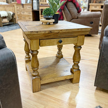 Load image into Gallery viewer, Longhorn Coffee Table Set
