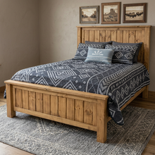 Load image into Gallery viewer, Stockyards Bed
