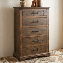 Load image into Gallery viewer, Cortado Chest
